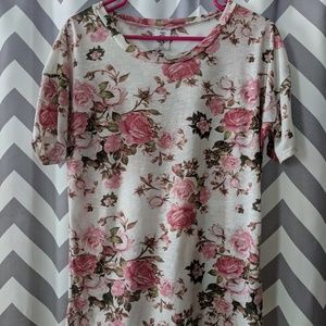 Agnes and Dora Essential Tee